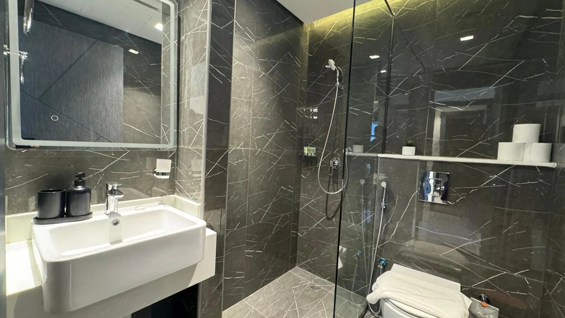 Great Deal Magnificent Brand New With Private Pool Dubaj 0*,  Spojené arabské emiráty